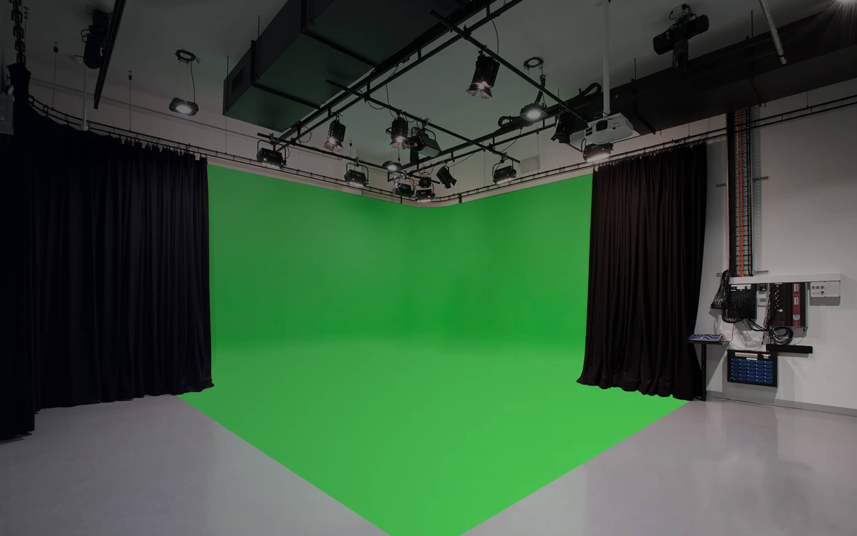 Fire & Wire: Swinburne University Film & Television Building