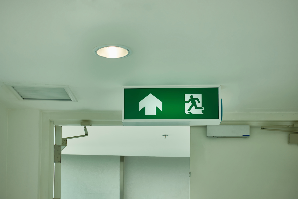 Emergency shop light spotlight